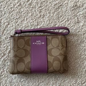 Coach purse/wristlet